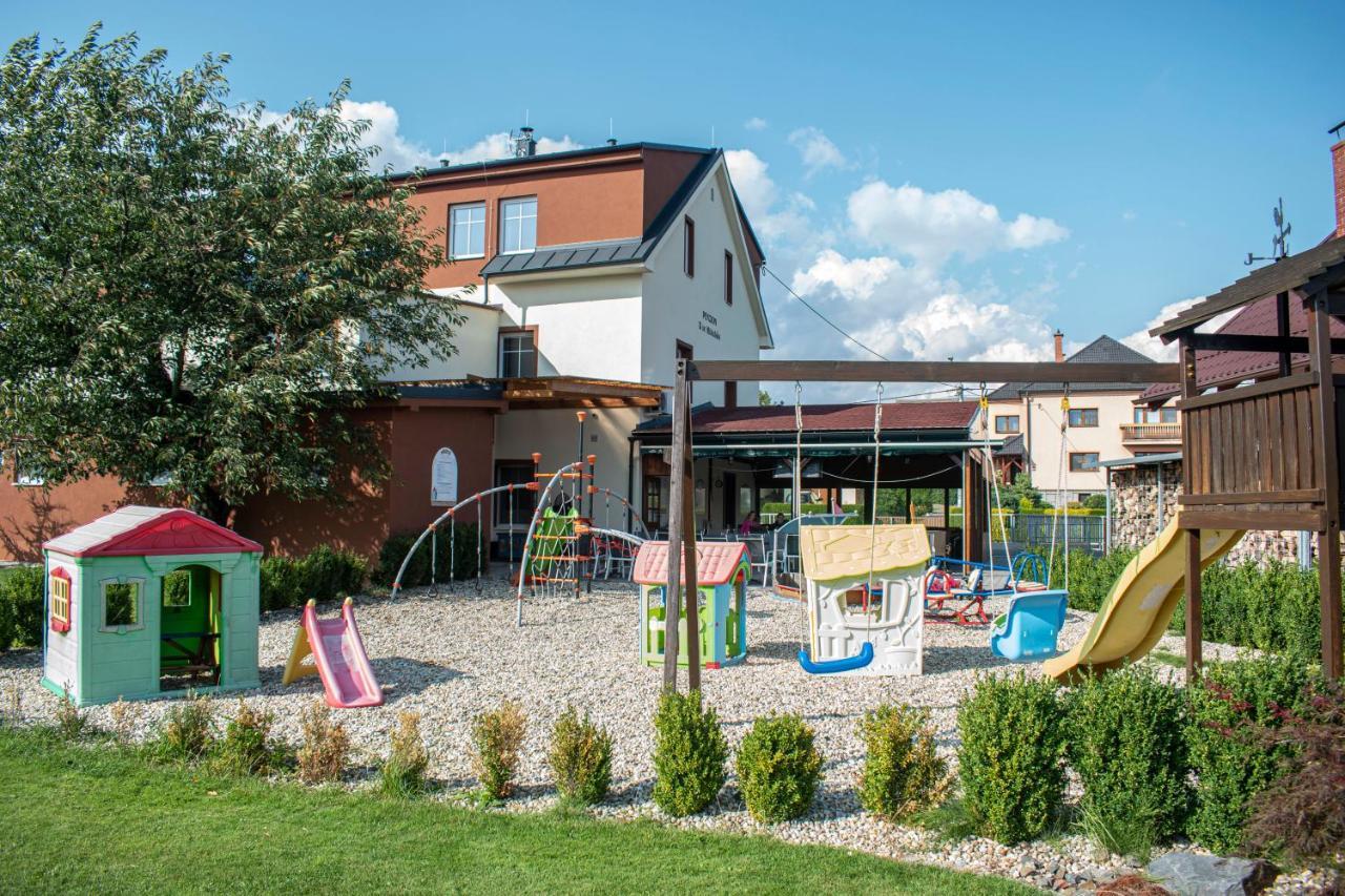 Hostinec A Penzion U Sv. Mikulase Hat Exterior photo